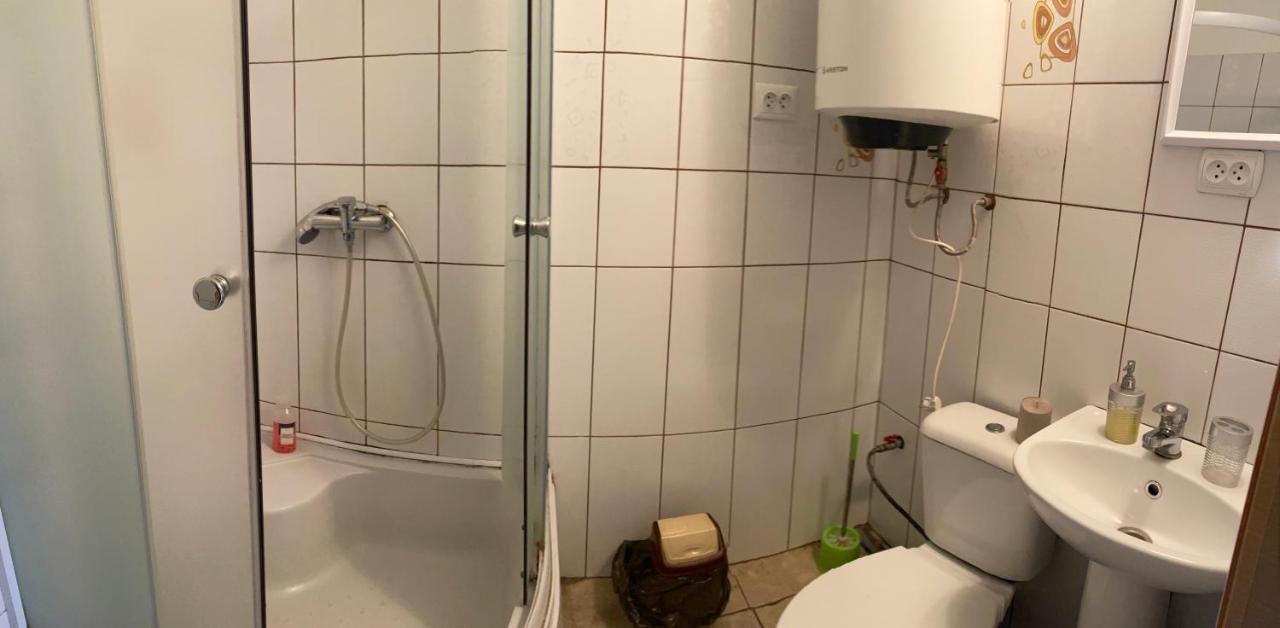 Appartement Close By Ploscha Rynok à Lviv Extérieur photo